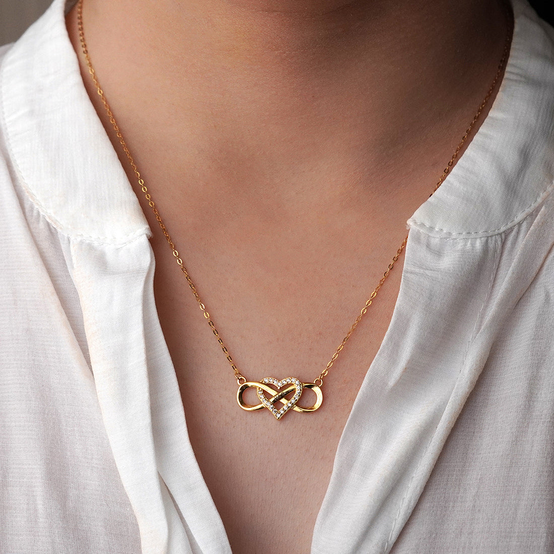 Forever Love – Personalized Infinity Heart Necklace with LED Gift Box