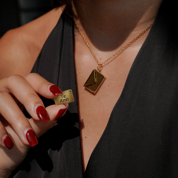 "Letter of Love" Necklace – A Special Gift